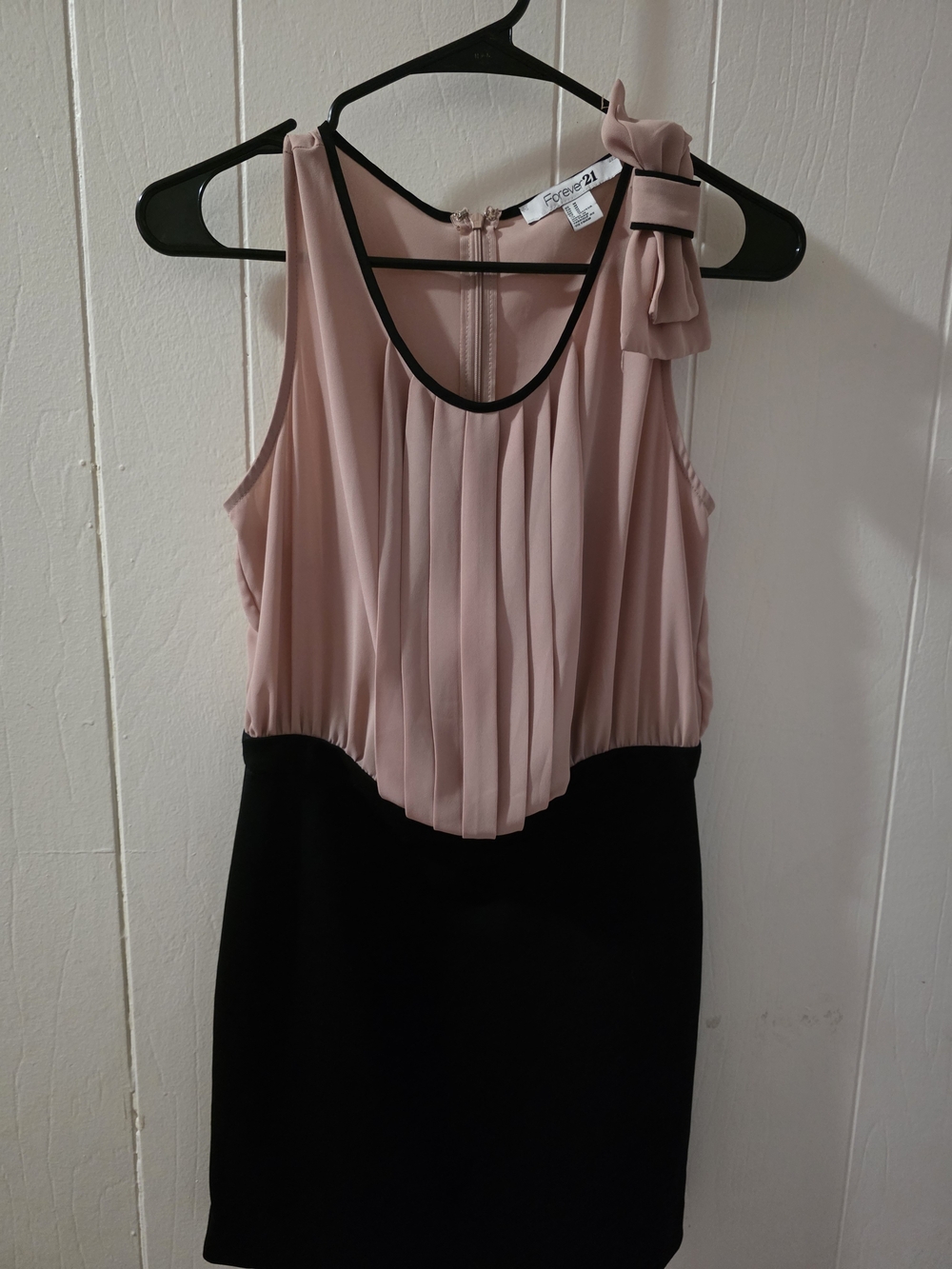 Forever 21 Blush Pink and Black Pleated Dress